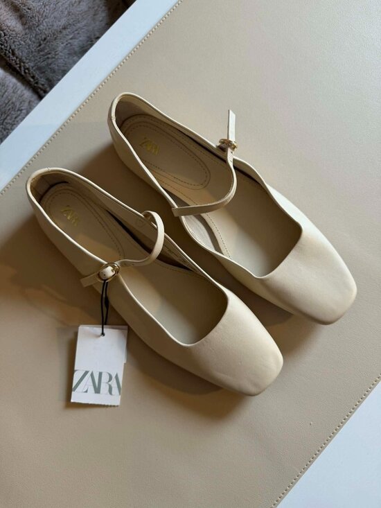 Zara Cream Flats Size 9 | Never Worn - Picture 2 of 2